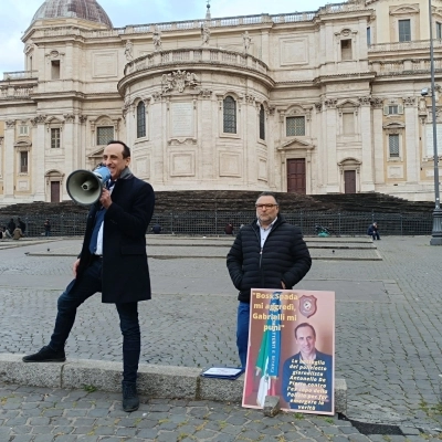 Aggredito da boss Spada e punito da Polizia, poliziotto giornalista Antonello De Pierro protesta al Viminale