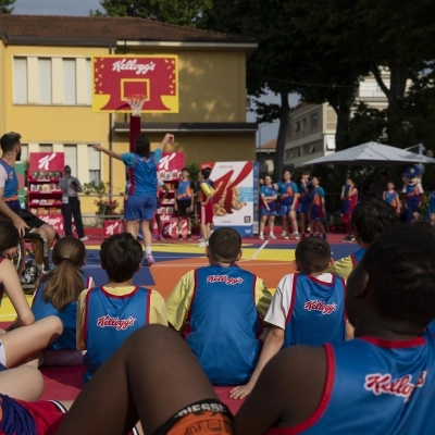 KELLOGG’S BETTER DAYS ARRIVA A TORINO KELLANOVA RIQUALIFICA IL PLAYGROUND DI PARCO RUFFINI E ACCOGLIE LA COMUNITA’ PER UNA GIORNATA ALL’INSEGNA DEL BENESSERE CON IL CESTISTA MARCO BELINELLI