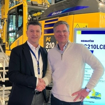 Van der Spek Vianen diventa il nuovo distributore Komatsu nei Paesi Bassi