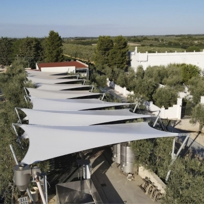 UNA COPERTURA OMBREGGIANTE PER IL FERMENTINO