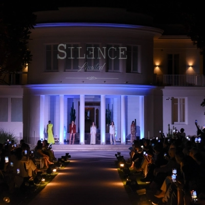 Glamour a Villa Scipione per la presentazione delle collezioni Spring Summer 2025 dei due brand Silence Limited e Bohemian Vì