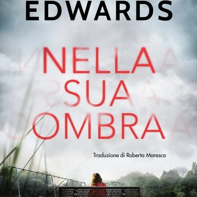 Segreti di famiglia, bugie e ossessioni: dall'autore bestseller da oltre quattro milioni di copie Mark Edwards arriva “Nella sua ombra”, un mix avvincente tra thriller psicologico e paranormale