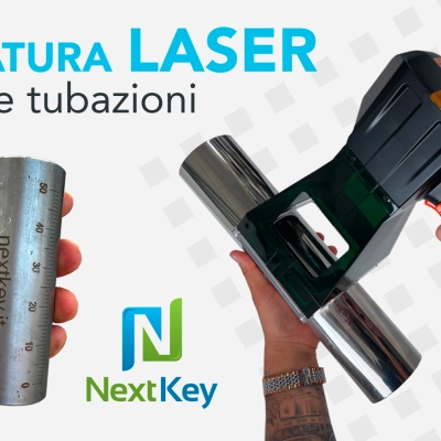 Tubi e tubazioni in acciaio inox con marcature laser grazie ai marcatori laser portatili di Nextkey Srl