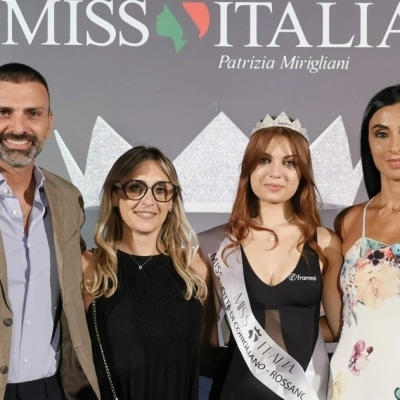 Miss Italia Calabria ha incoronato Miss città di Corigliano-Rossano 2024