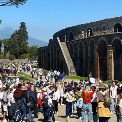  DAL 15 NOVEMBRE POMPEI INTRODUCE IL BIGLIETTO NOMINATIVO E IL LIMITE GIORNALIERO