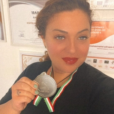 Leila Brunone trionfa alla 4ª Edizione del Campionato Mondiale di Massaggio e Terapia Manuale: un Secondo Posto nella Categoria Mondiale di Terapia Manuale con il Massaggio Californiano Emozionale