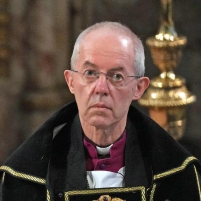 “Il crollo dell'ultima torre di Canterbury. La Chiesa d'Inghilterra travolta dallo scandalo degli abusi: dalle dimissioni dell'arcivescovo Welby alla crisi del protestantesimo europeo” di Davide Romano