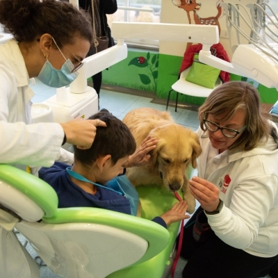 Il progetto di Dog-Pet Therapy promosso da For a Smile Onlus ETS “BASTA UNA ZAMPA” e supportato da Purina, viene donato oggi all’Università Dental School Molinette