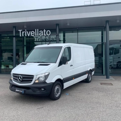 Mercedes-Benz Sprinter a Padova: Versatilità e Affidabilità per Ogni Esigenza Professionale