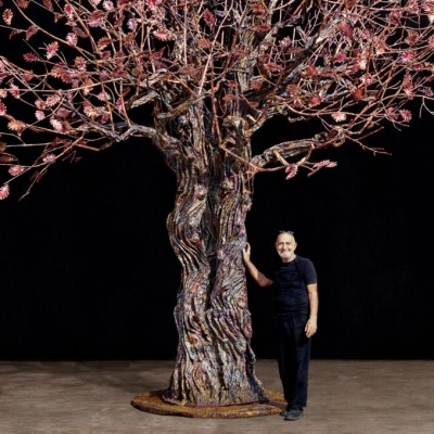 La Quercia di Mamre”, l’imponente opera realizzata da Settimo Tamanini, in arte Mastro7, esposta presso la Chiesa del Caravita a Roma