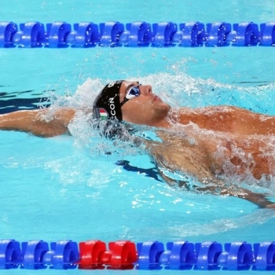 Nuoto, Thomas Ceccon e Alberto Razzetti si alleneranno in Australia. C’è anche Marchand