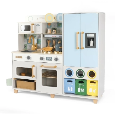 Piccoli Chef crescono con le cucine giocattolo di Toys Center