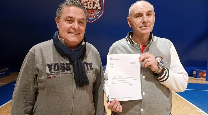 Umberto Vezzosi è stato nominato Allenatore Benemerito di pallacanestro