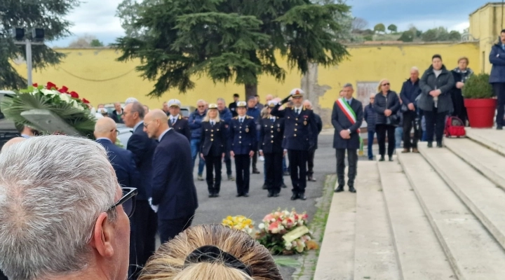 Guidonia. Commozione e partecipazione per l’ultimo saluto a Silvestrini