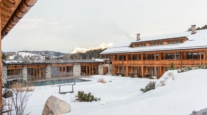 LE NUOVE OFFERTE PER INVERNO, PRIMAVERA, ESTATE DEL TIRLER DOLOMITES LIVING HOTEL, ALL’ALPE DI SIUSI