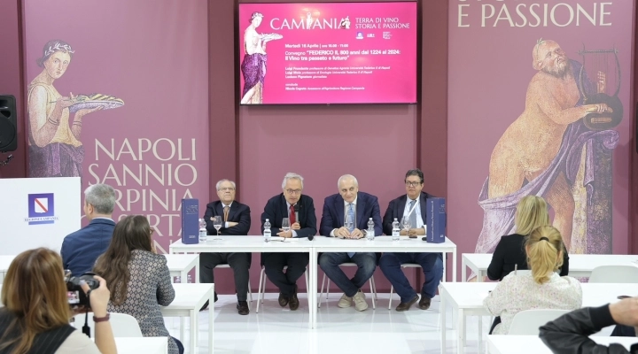 A Vinitaly celebrati gli 800 anni dell'Università Federico II di Napoli, primo ateneo laico e statale al mondo