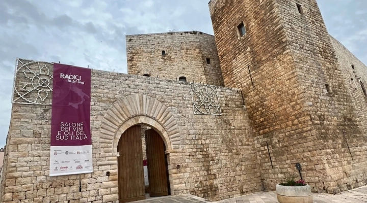 RADICI DEL SUD: IL 10 GIUGNO APPUNTAMENTO CON IL SALONE DEI VINI E OLI DEL SUD ITALIA