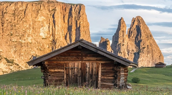 PRENOTA ORA LE TUE VACANZE A OTTOBRE, NOVEMBRE… OFFERTE SPECIALI WELLNESS ED ESCURSIONI AL TIRLER DOLOMITES HOTEL ALL’ALPE DI SIUSI