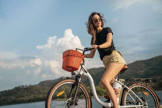 DYU presenta la bicicletta elettrica C6 PRO: Una miscela di comfort e prestazioni