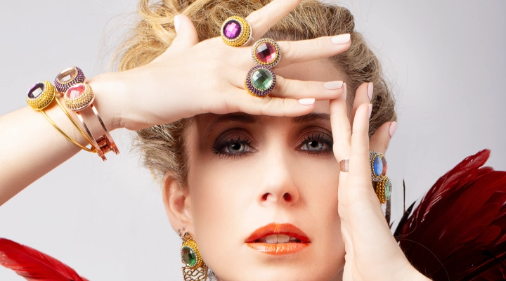 Claudia De Rosa Jewelry: una fusione di arte, design e sostenibilità