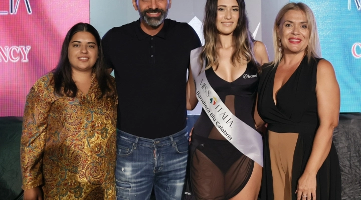 Miss Italia Calabria ha incoronato Miss Bandiera Blu Calabria