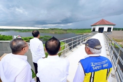 Come la piattaforma PcVue supervisiona la gestione dell'acqua nella diga di Karian, in Indonesia