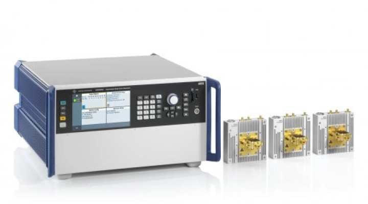 Rohde & Schwarz e NOFFZ velocizzano il collaudo in produzione dei radar per autoveicoli con nuove soluzioni di test particolarmente efficienti