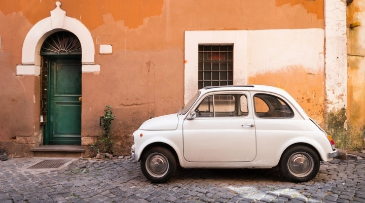 Auto: in Calabria l’età media è pari a 13 anni e 4 mesi (+4% in un anno)