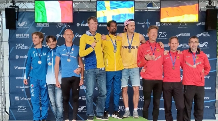 Emiliano Carloni, argento a squadra M45 ai mondiali cross Göteborg 2024