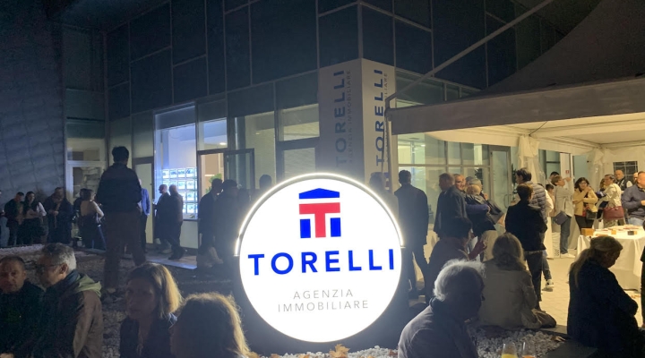 Taglio del nastro per la nuova Torelli Agenzia Immobiliare