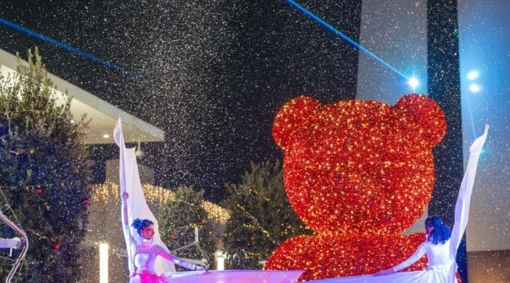 A Torino cade la neve: grande successo all’inaugurazione del Natale di Torino Outlet Village