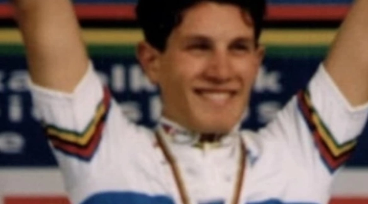 Brusciano Ultimo Saluto a Crescenzo D’Amore Ciclista Campione del Mondo Juniores 1997. (Antonio Castaldo)