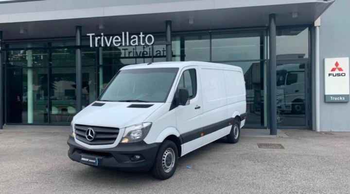 Mercedes-Benz Sprinter a Padova: Versatilità e Affidabilità per Ogni Esigenza Professionale