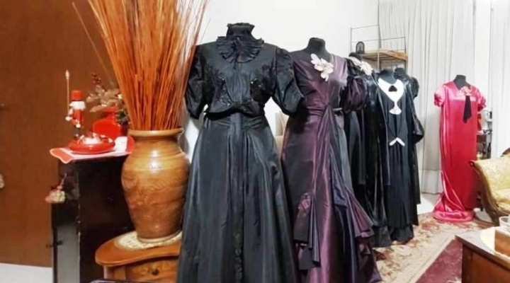 Gli abiti privati di Eleonora Duse: Eleganza, sartoria e memoria a La Camelia Collezioni di Vigevano