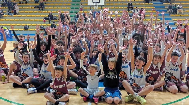 La Sba festeggia il Natale con i bambini e le bambine del minibasket