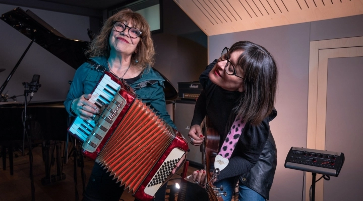 Jazz, blues, soul e gospel con The Jolly Shoes Sisters: Laura Fedele & Veronica Sbergia in concerto sabato 21 dicembre a Solbiate Olona (Va)