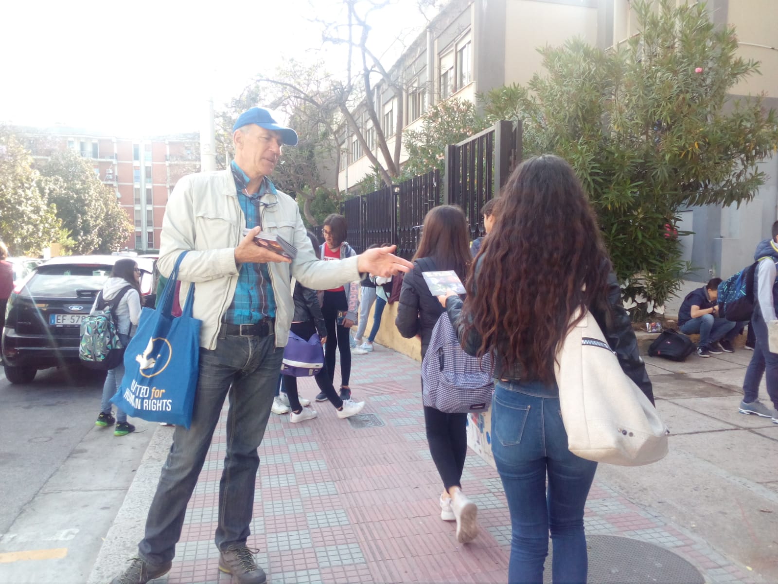  I Diritti Umani sconosciuti e calpestati, i volontari di Scientology li promuovono a Cagliari
