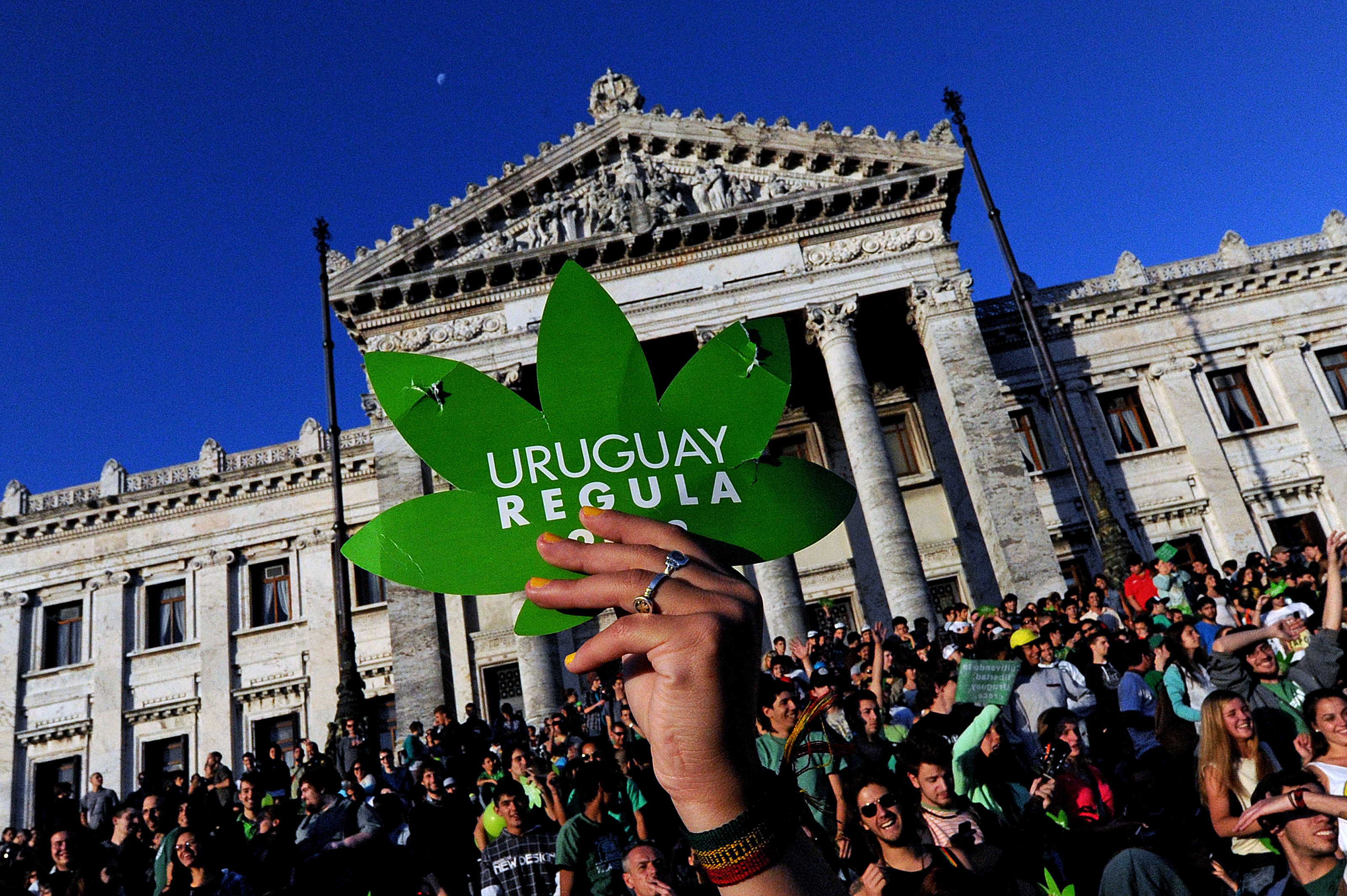 Uruguay: un caso scuola per la legalizzazione della marijuana