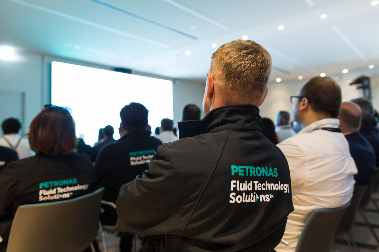 La formazione Petronas è ora online