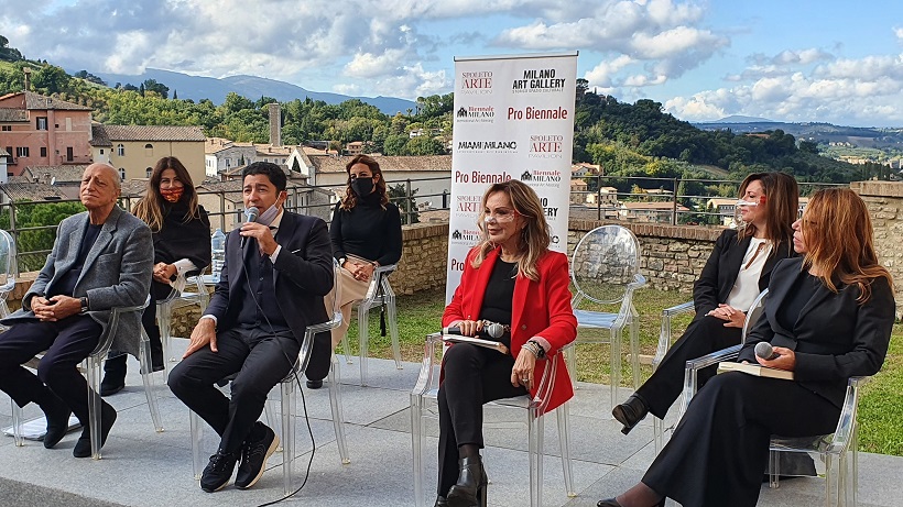 Vittorio Sgarbi, Francesco Alberoni e Salvo Nugnes inaugurano alla grande Spoleto Arte 