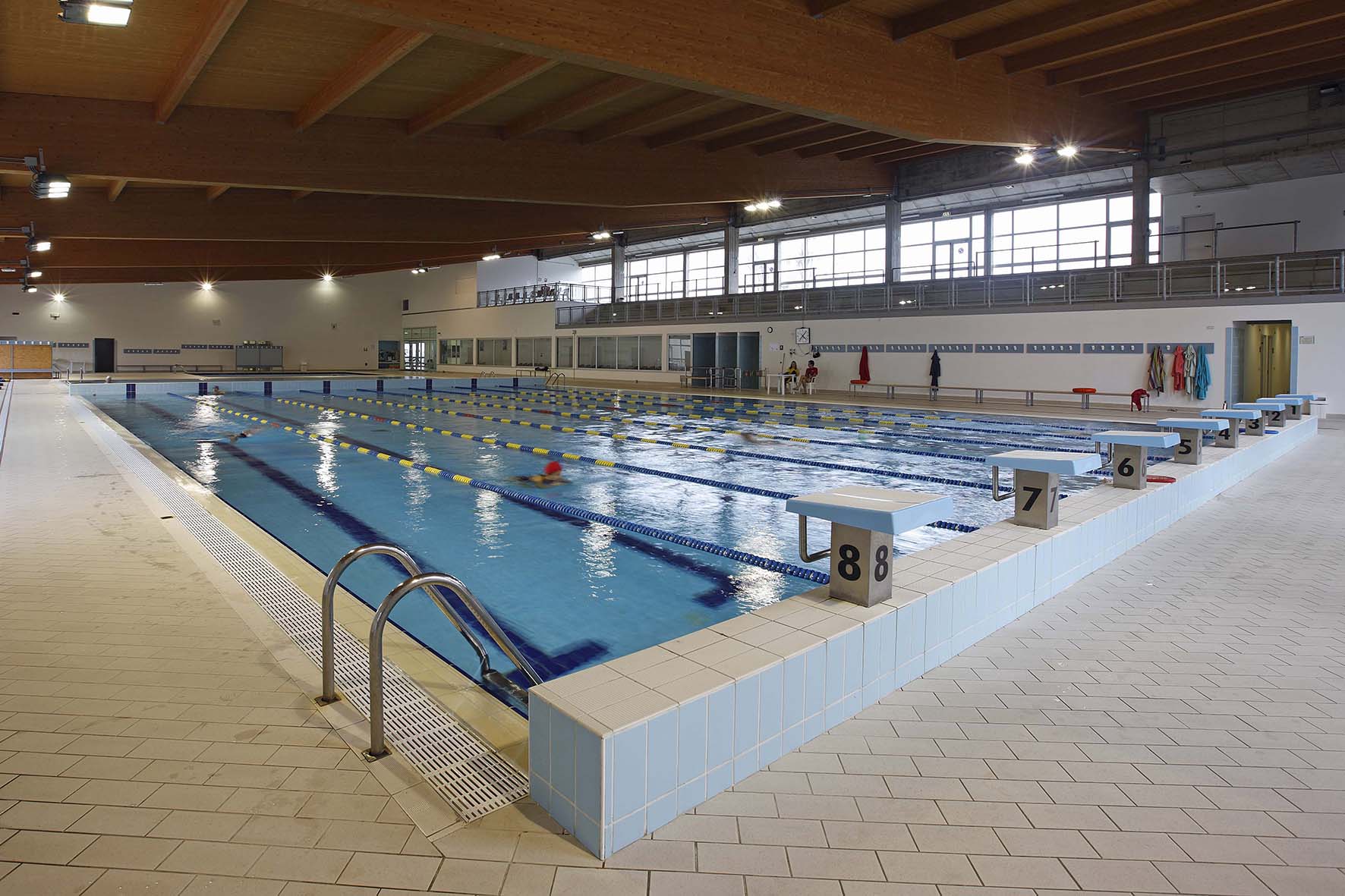 Il palazzetto del nuoto di Arezzo verso la nuova stagione