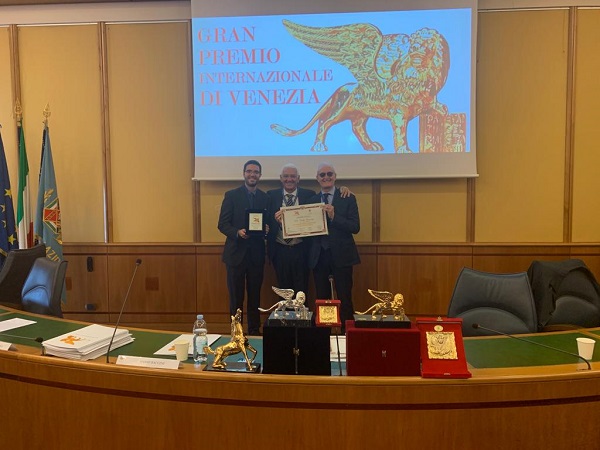 Leone d’Oro di Venezia: Emilio Innocenzi riceve il Gran Premio Internazionale
