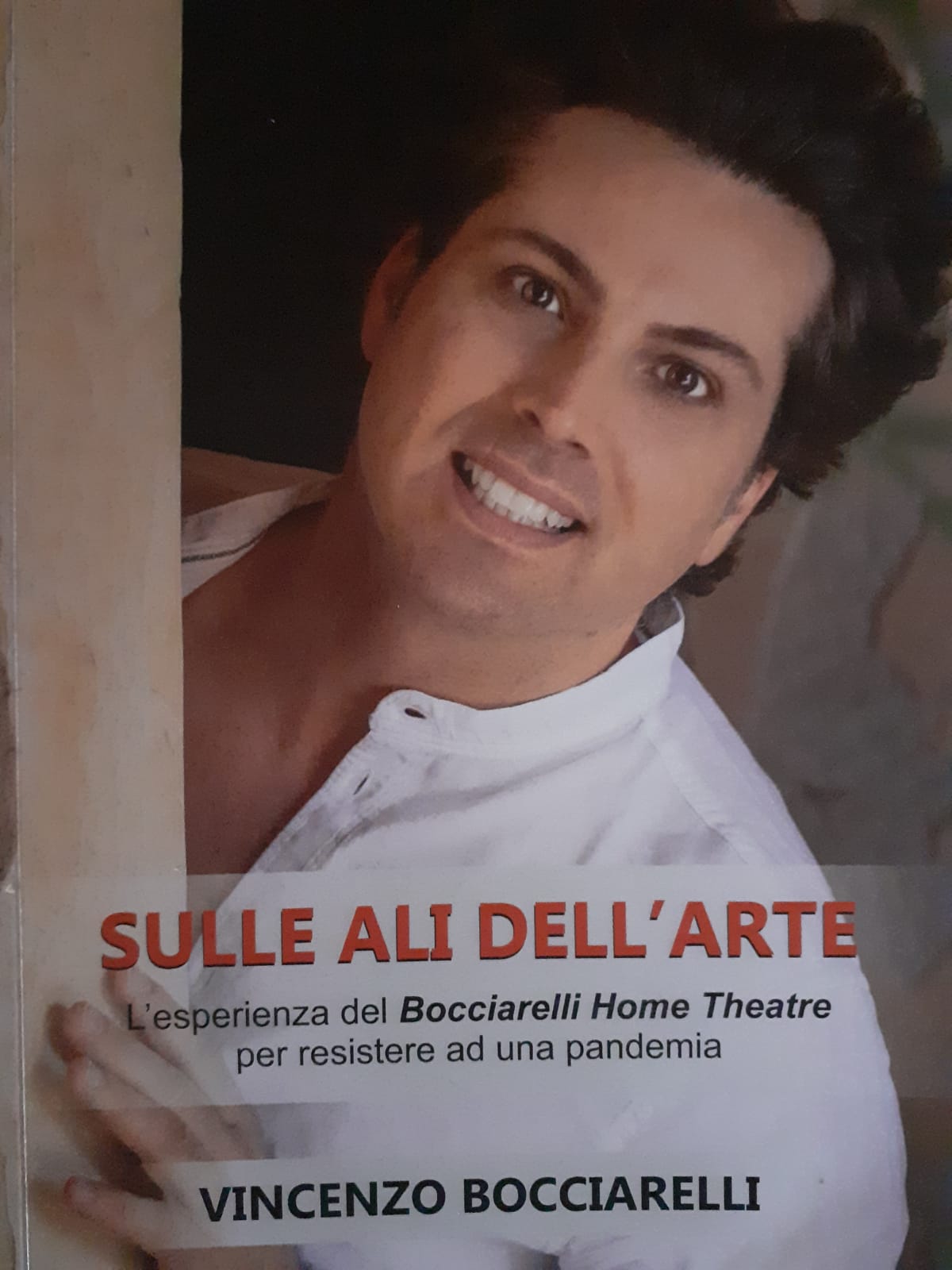 L'Ultimo Sigaro di Luca Filipponi presenta Sulle Ali Dell'Arte di Vincenzo Bocciarelli