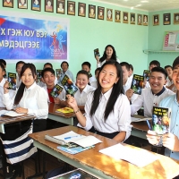 Gioventù per i Diritti Umani riscuote un grande successo nelle scuole della Mongolia