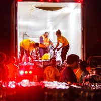 I Ministri Volontari di Scientology aiutano le famiglie colpite dall’uragano Michael
