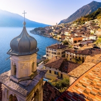 Visit Brescia - Montagne, laghi, colline tappezzate di vigneti: il caleidoscopio di proposte turistiche della provincia di Brescia