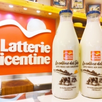Latte fresco Alta Qualità in bottiglie di vetro: novità in Latterie Vicentine
