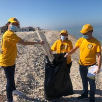 Marotta: Volontari attivi per ridurre i danni della plastica abbandonata sulla spiaggia