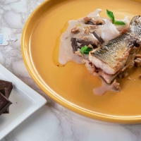 A Pasqua il cioccolato a tavola non può mancare:  Fish from Greece propone una ricetta gourmet proprio a base di cioccolato e di pesce fresco greco per la gioia dei palati più golosi!