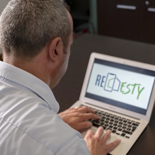 ReEsty: nasce il primo social network per il Real Estate.